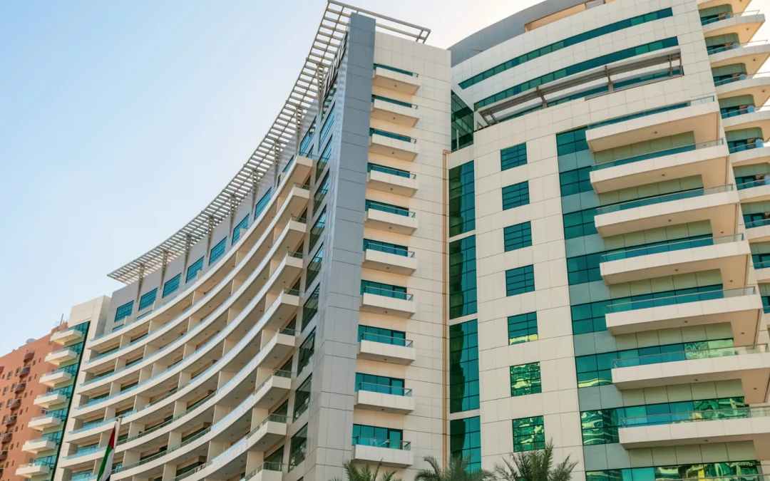 10 Hotel Energy Management Saving Tips